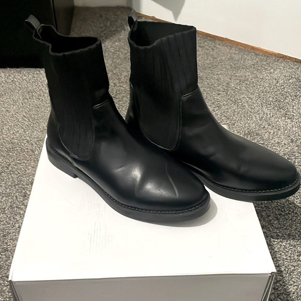 Black womens 11 wide sock upper boot